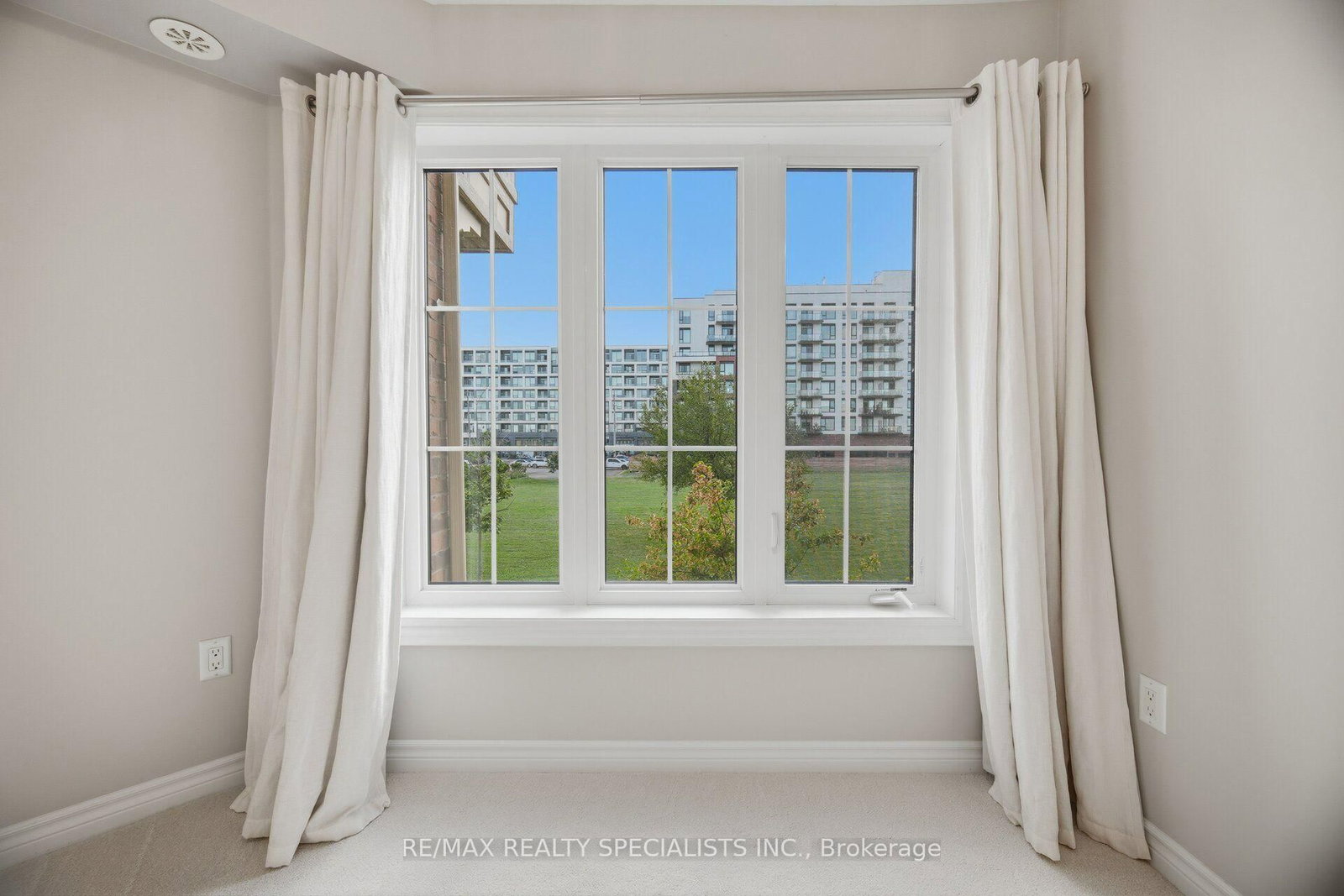 2441 Greenwich Drive • #66 • Oakville, ON photo 23