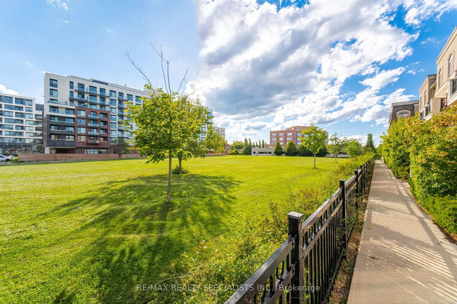 2441 Greenwich Drive • #66 • Oakville, ON photo 36