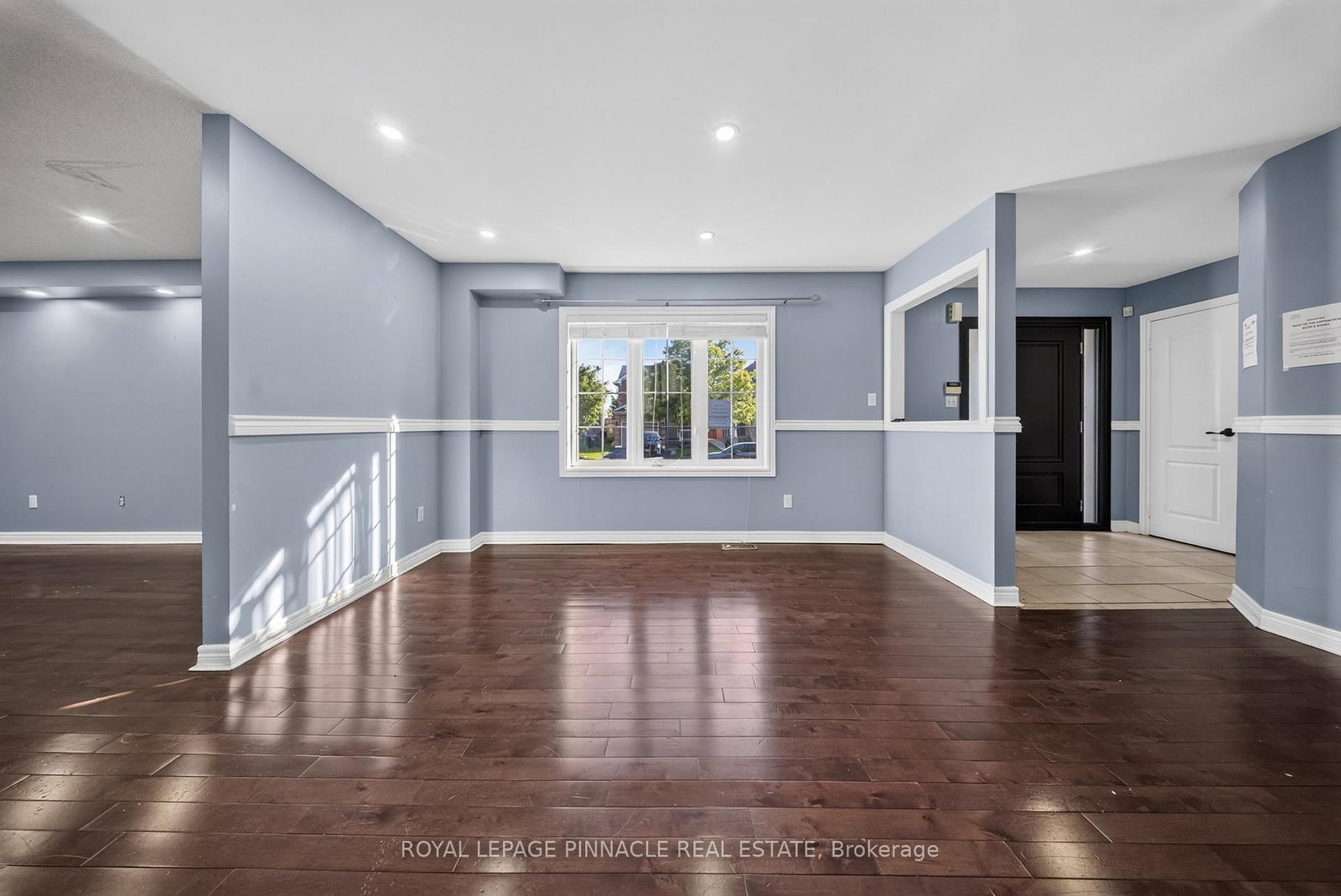 23 Prince Crescent • Brampton, ON photo 10
