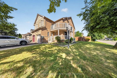 23 Prince Crescent • Brampton, ON photo 3