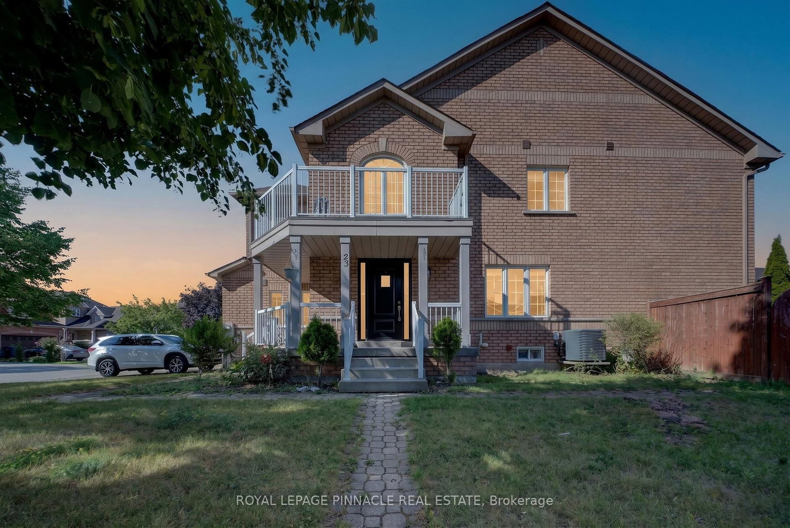 23 Prince Crescent • Brampton, ON photo 4