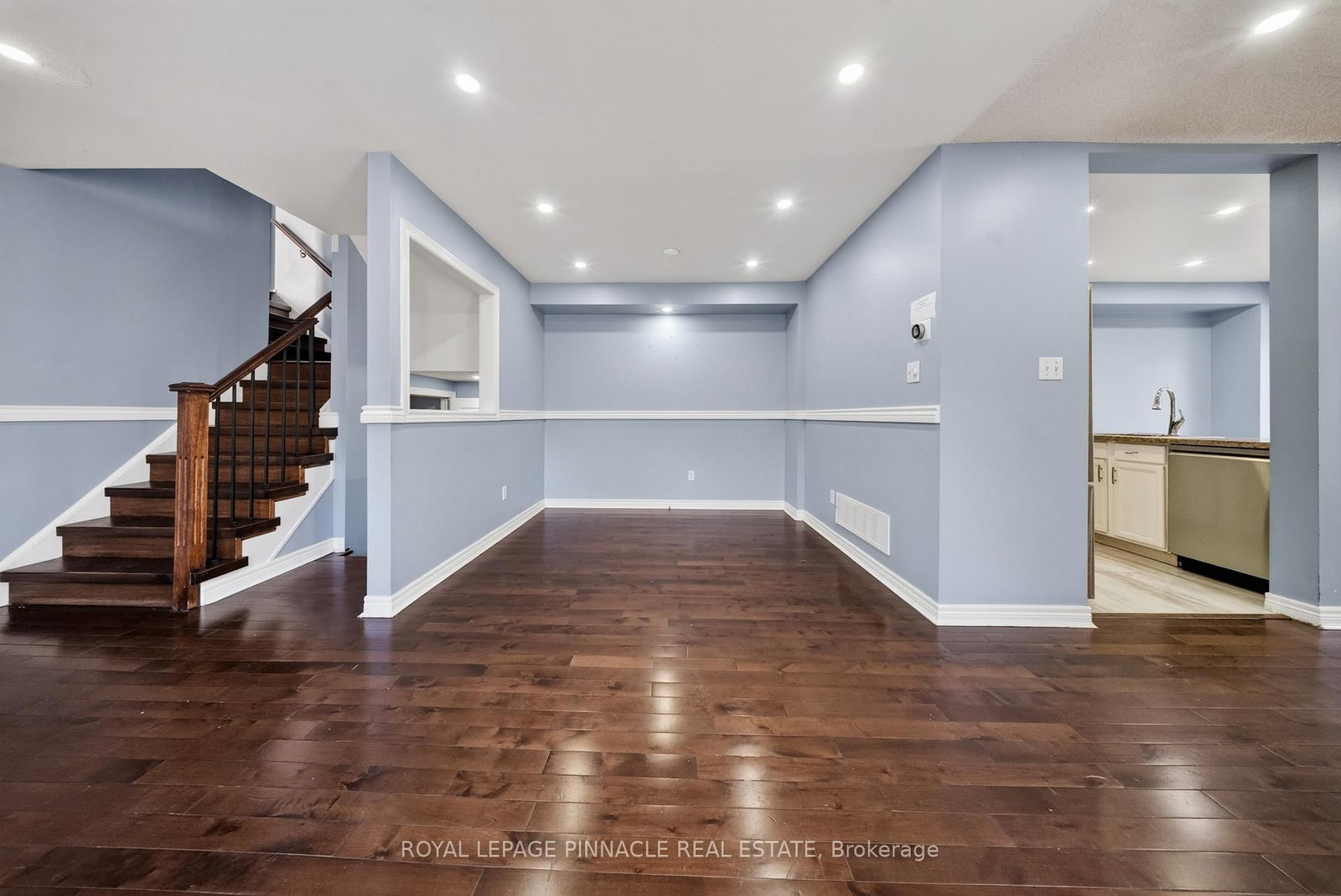 23 Prince Crescent • Brampton, ON photo 9