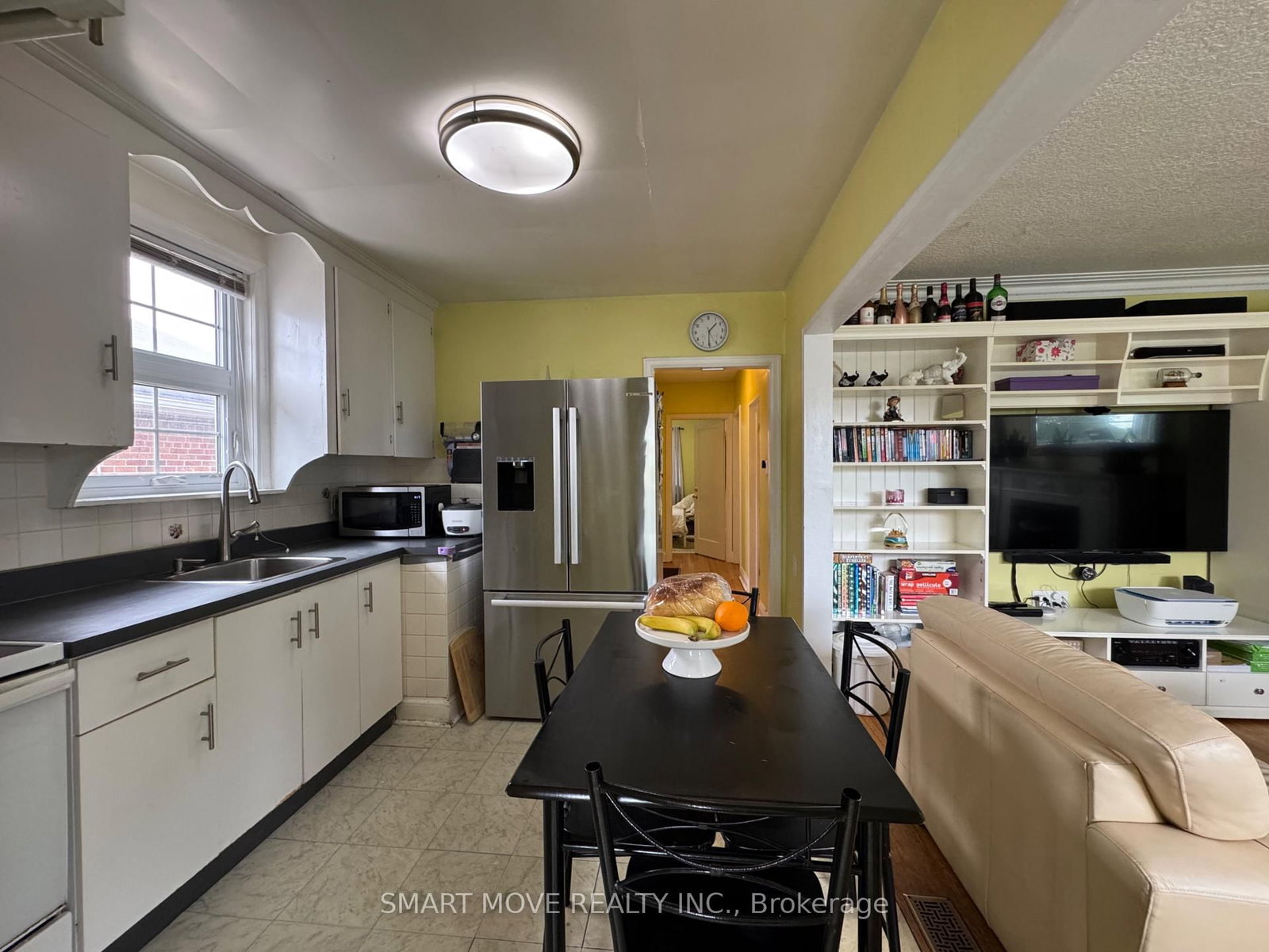 66 Beechborough Avenue • Toronto, ON photo 3