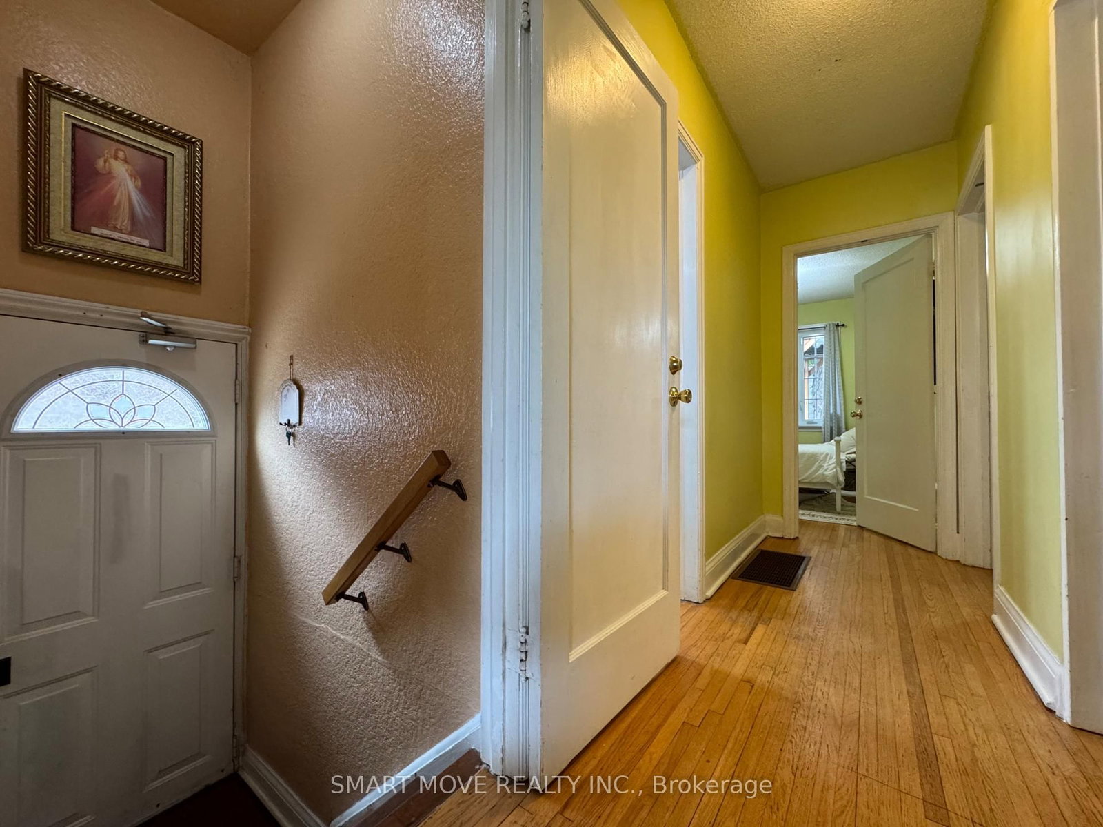 66 Beechborough Avenue • Toronto, ON photo 7