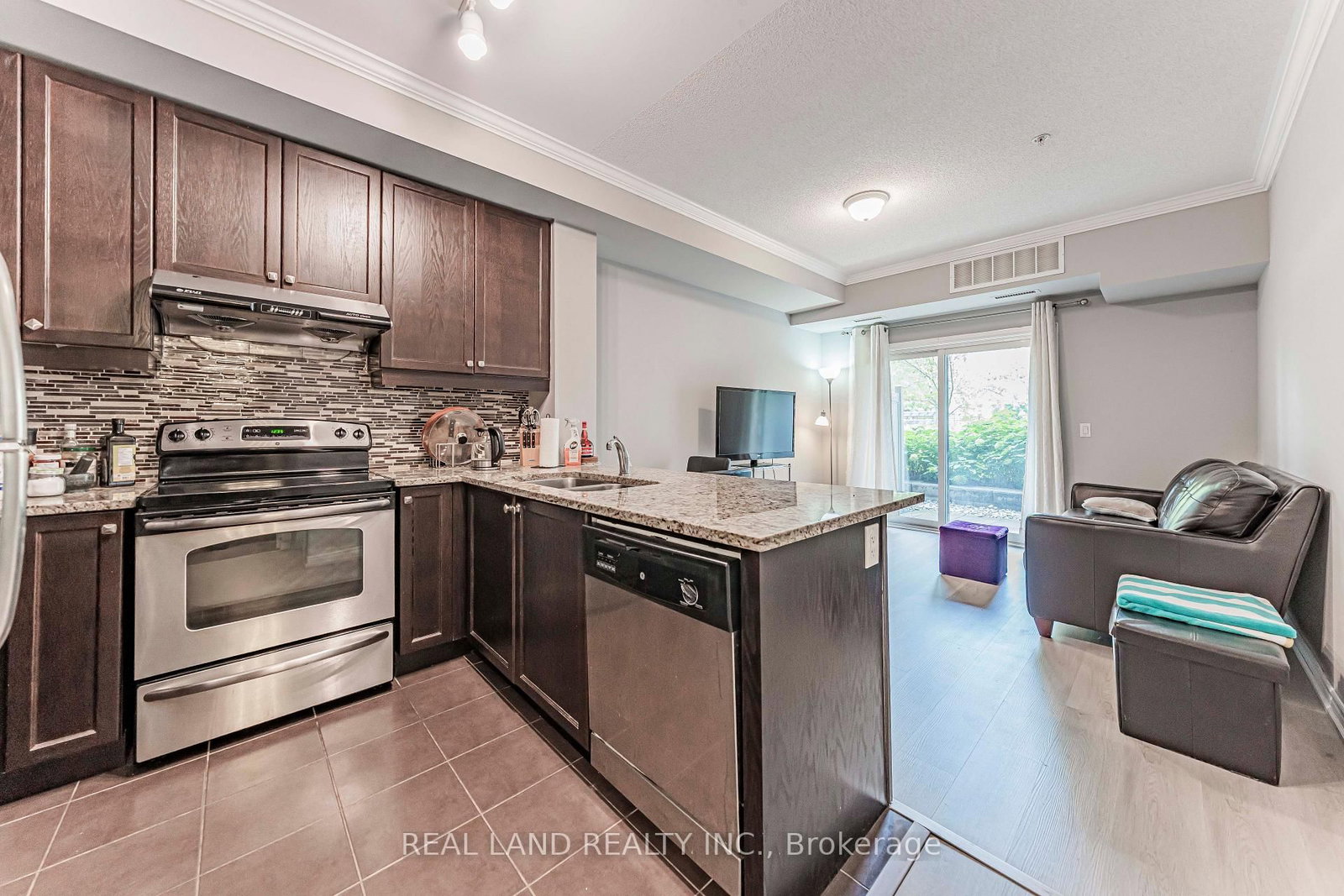 570 Lolita Gardens • #127 • Mississauga, ON photo 11