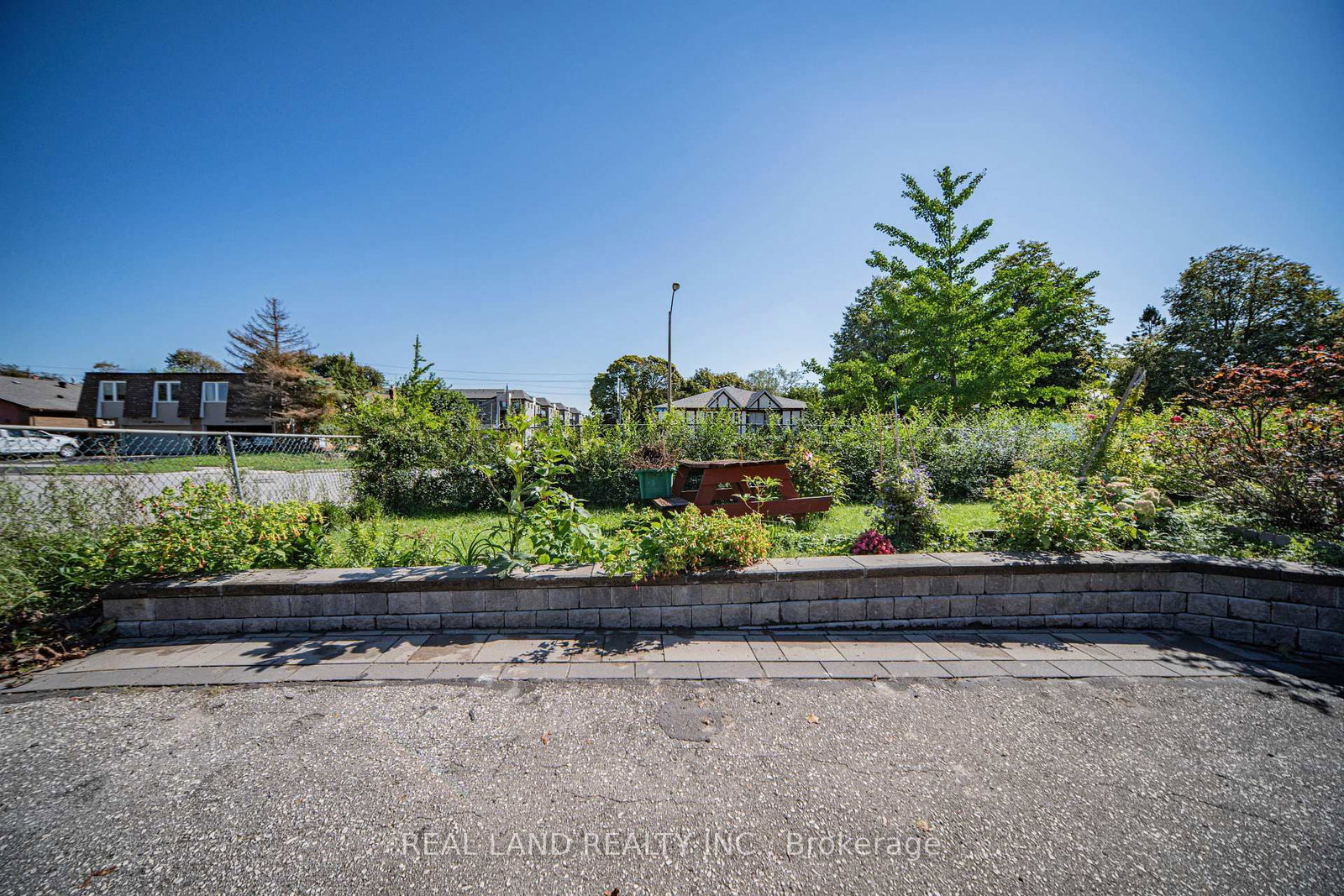 570 Lolita Gardens • #127 • Mississauga, ON photo 25