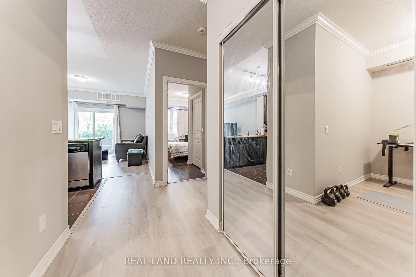 570 Lolita Gardens • #127 • Mississauga, ON photo 7