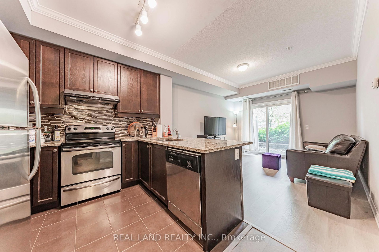 570 Lolita Gardens • #127 • Mississauga, ON photo 9