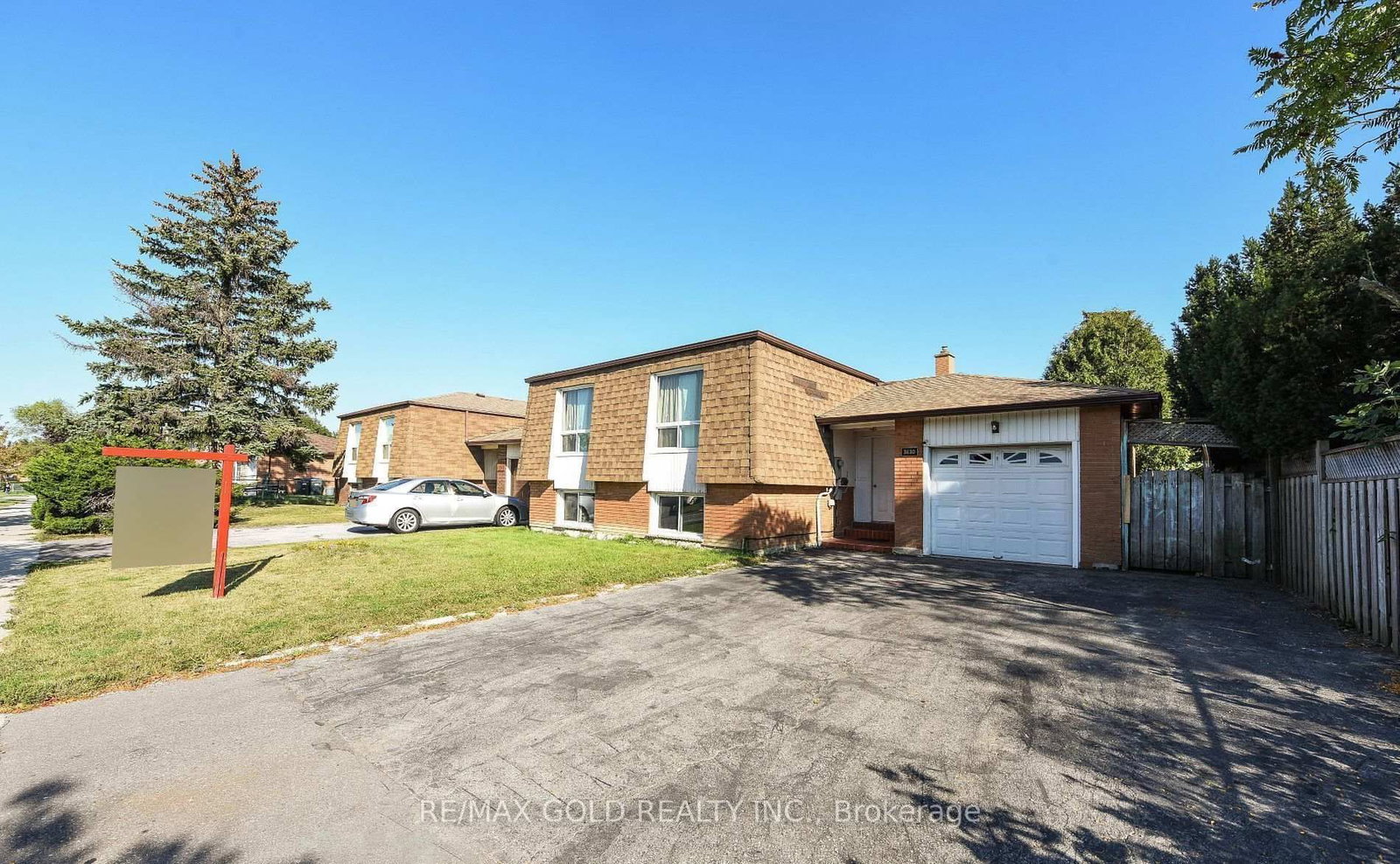 3630 Brandon Gate Mississauga,ON L4T 3E5