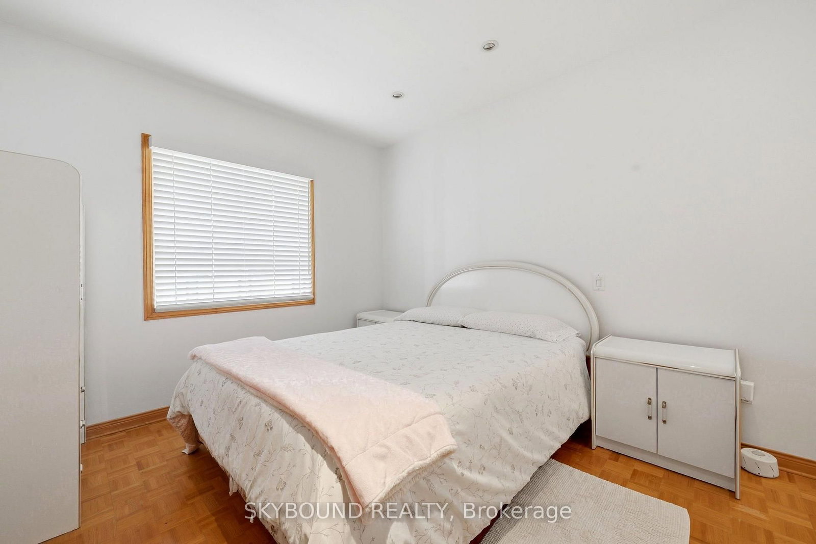313 Silverthorn Avenue • Toronto, ON photo 16