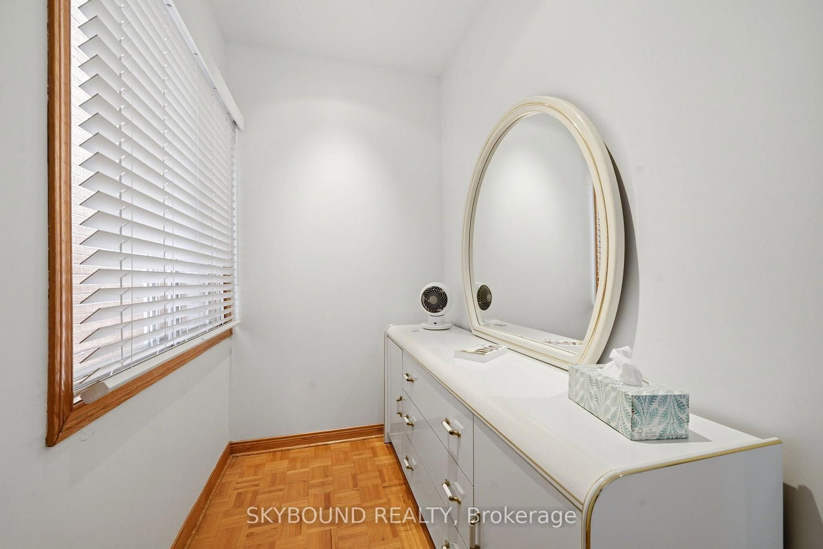 313 Silverthorn Avenue • Toronto, ON photo 18