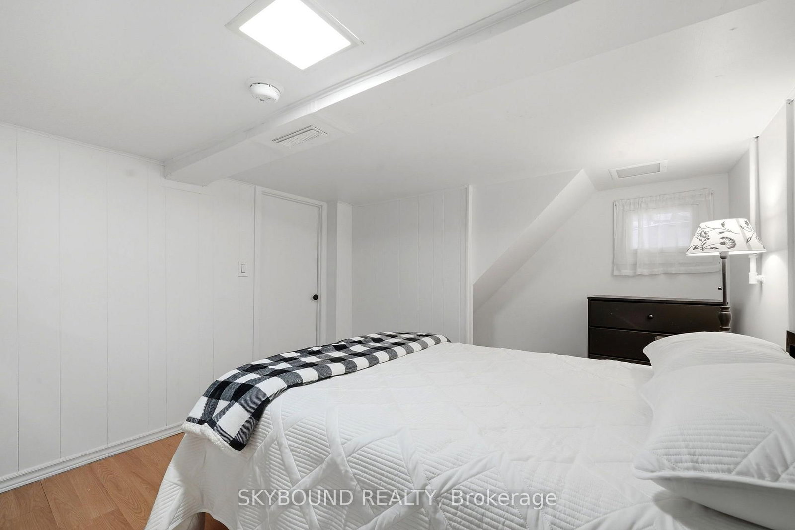 313 Silverthorn Avenue • Toronto, ON photo 23