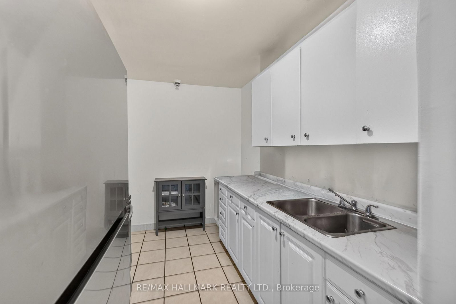 370 Dixon Road • #912 • Toronto, ON photo 14