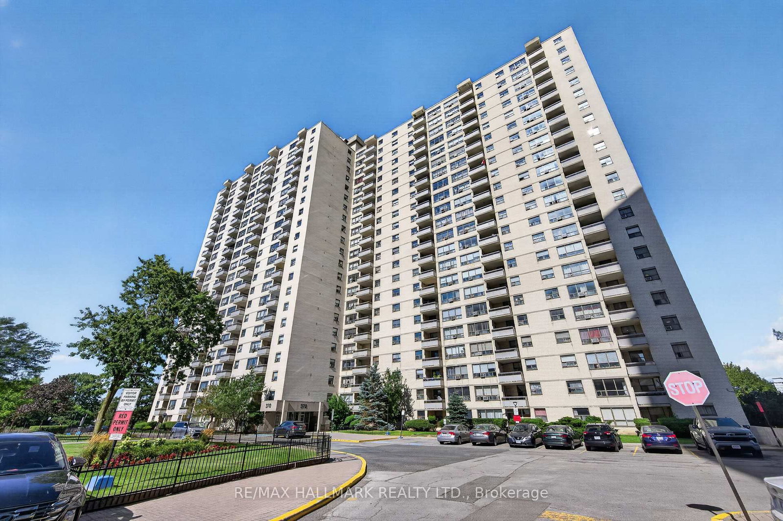 370 Dixon Road • #912 • Toronto, ON photo 2