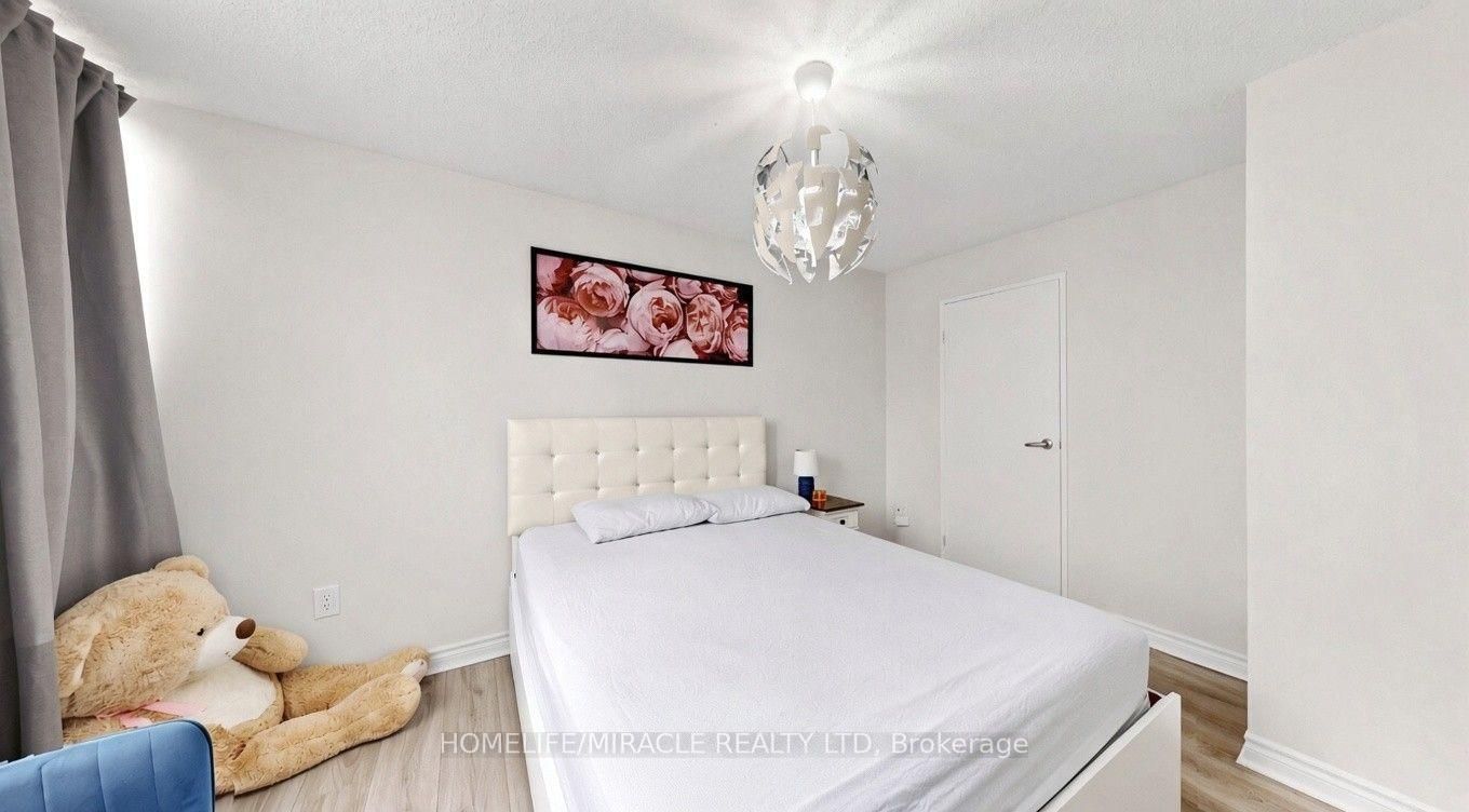 3590 Kaneff Crescent • #313 • Mississauga, ON photo 14
