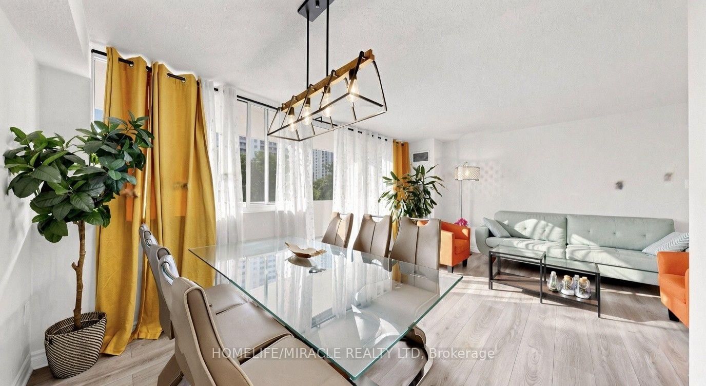 3590 Kaneff Crescent • #313 • Mississauga, ON photo 5
