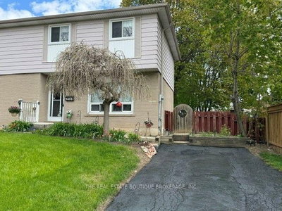 1345 Colonsay Drive • Burlington, ON photo 3