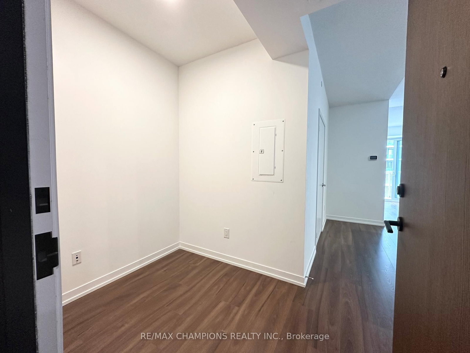4065 Confederation Parkway • #1402 • Mississauga, ON photo 4