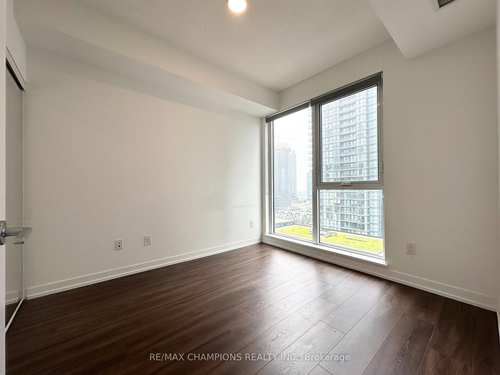 4065 Confederation Parkway • #1402 • Mississauga, ON photo 9