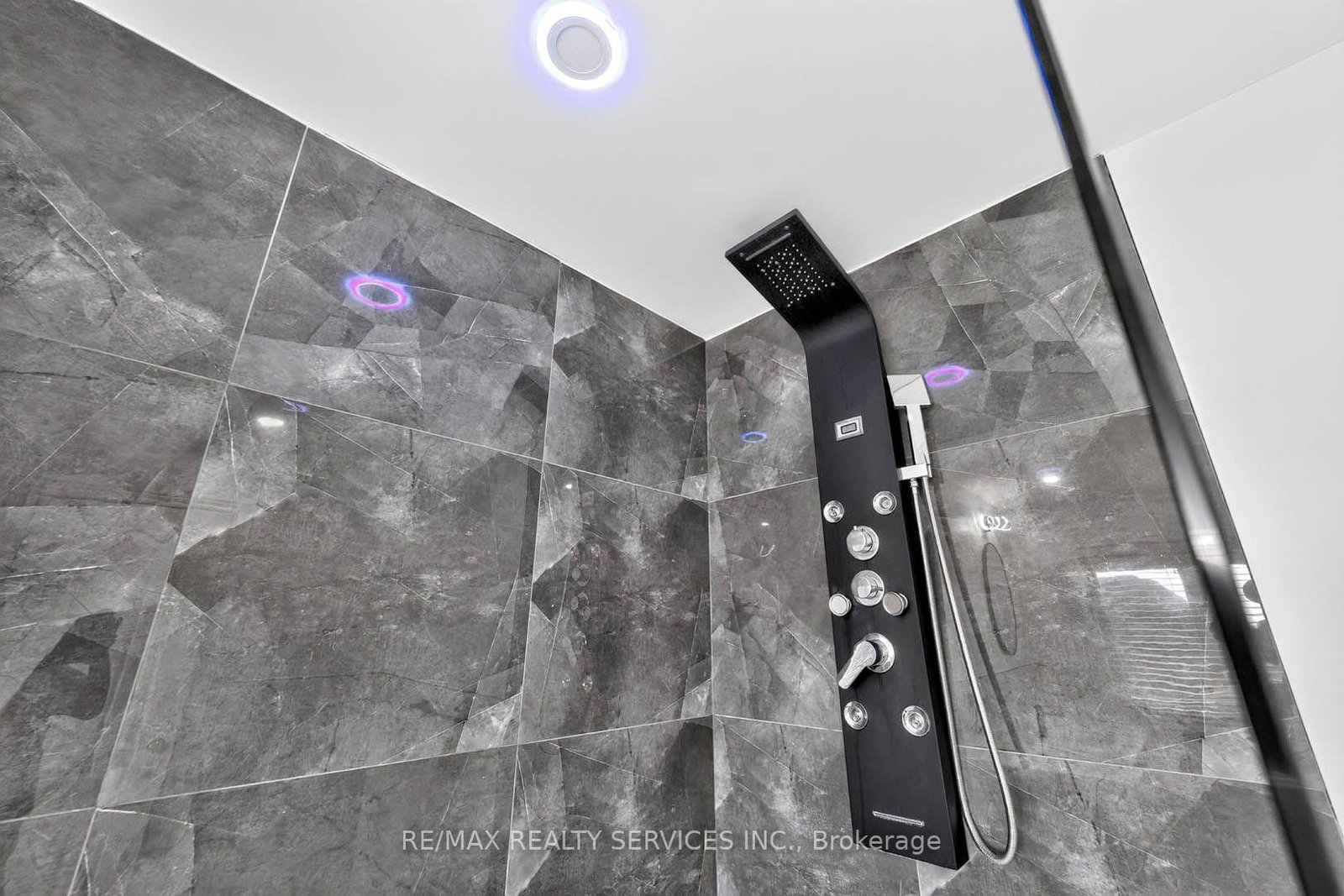 21 Tatra Crescent • Brampton, ON photo 34