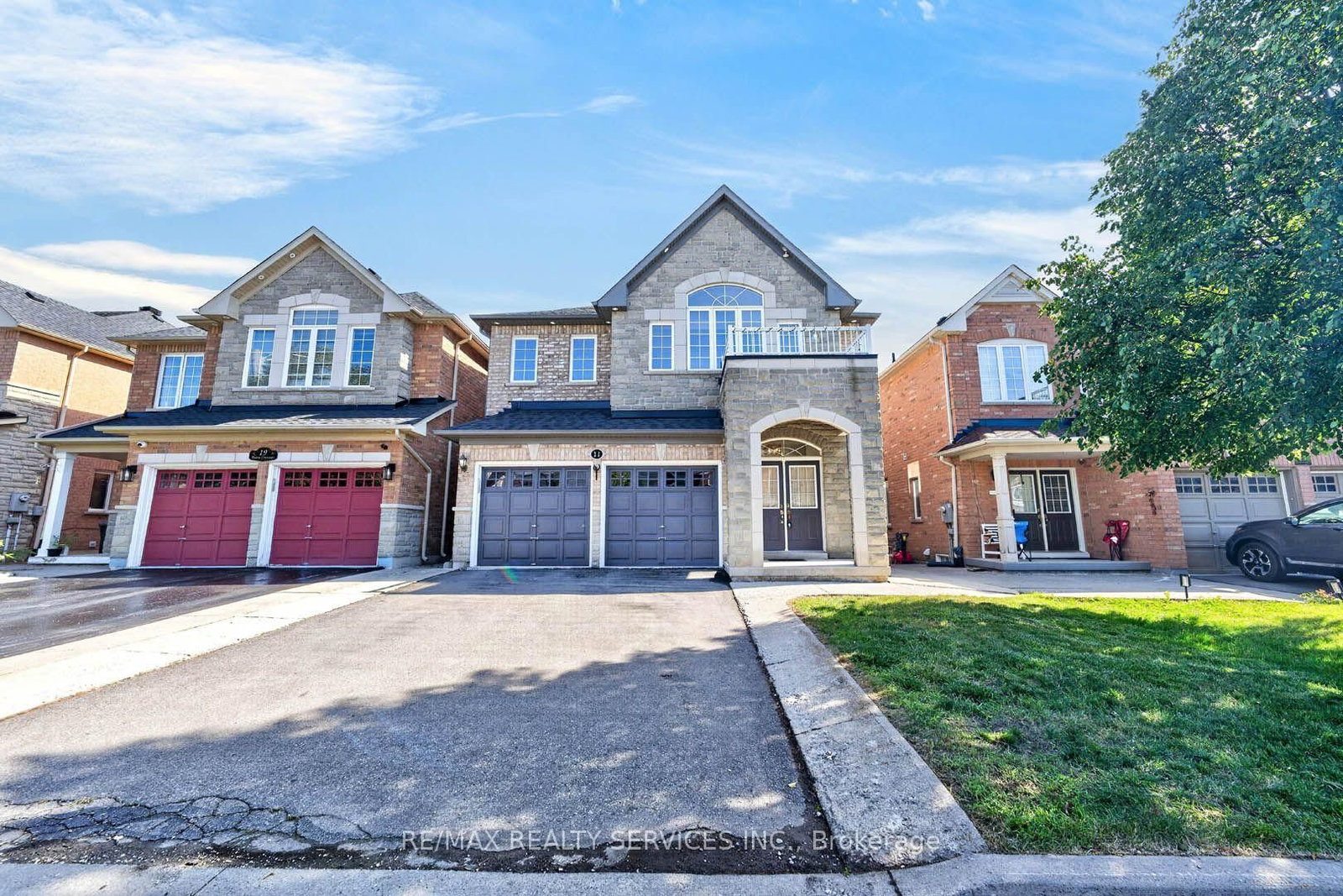 21 Tatra Crescent • Brampton, ON photo 4