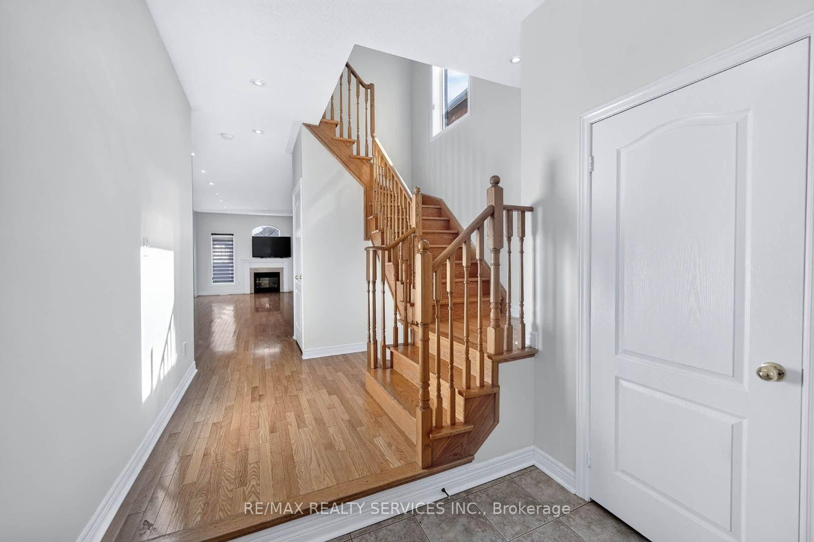 21 Tatra Crescent • Brampton, ON photo 6