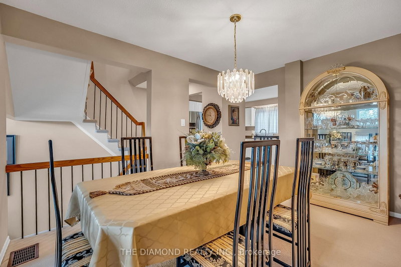 1755 Rathburn Mississauga,ON L4W 2M8 — Photo 18