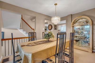 1755 Rathburn Mississauga,ON L4W 2M8 — Photo 18