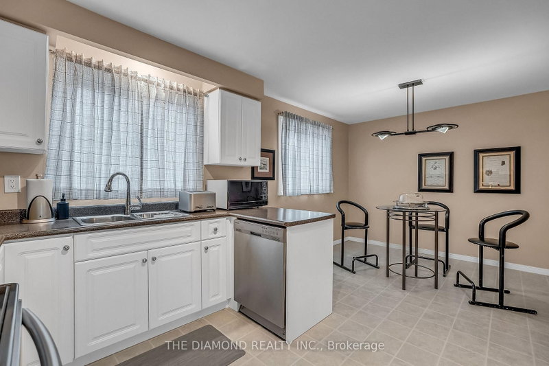 1755 Rathburn Mississauga,ON L4W 2M8 — Photo 22