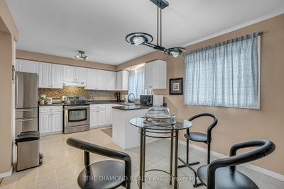 1755 Rathburn Mississauga,ON L4W 2M8 — Photo 25