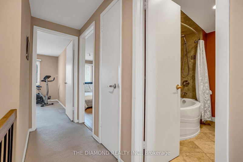 1755 Rathburn Mississauga,ON L4W 2M8 — Photo 28