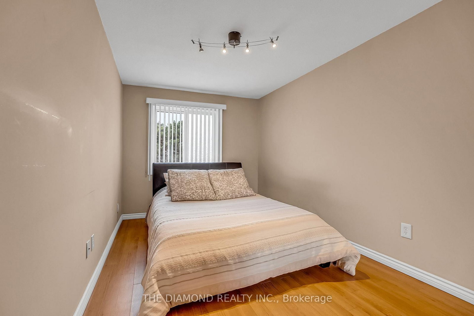1755 Rathburn Mississauga,ON L4W 2M8 — Photo 34