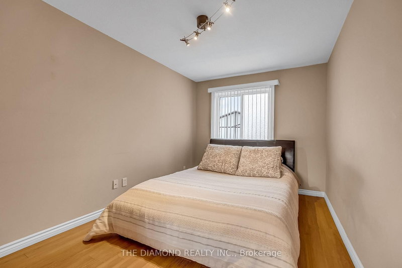 1755 Rathburn Mississauga,ON L4W 2M8 — Photo 35