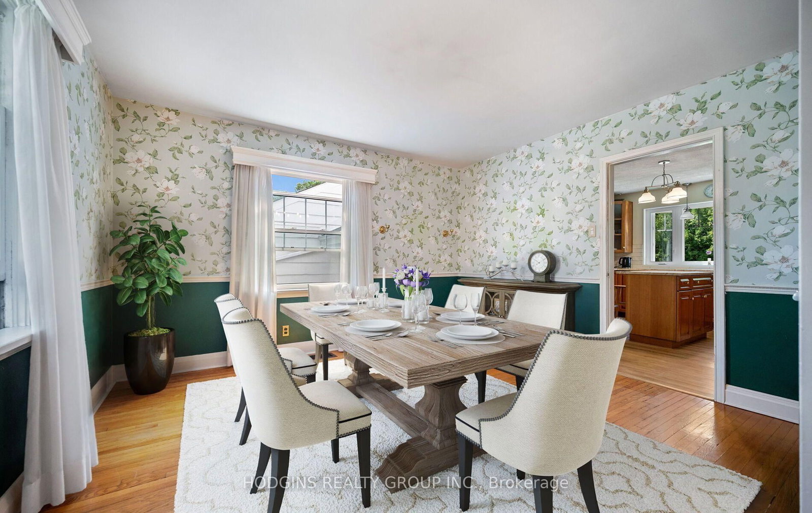 1558 Broadmoor Avenue • Mississauga, ON photo 11