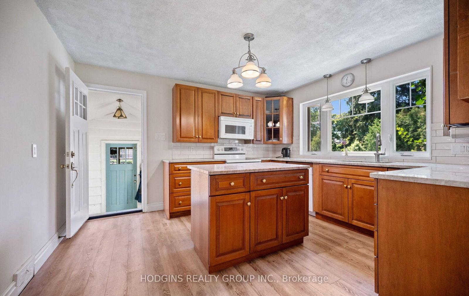 1558 Broadmoor Avenue • Mississauga, ON photo 16