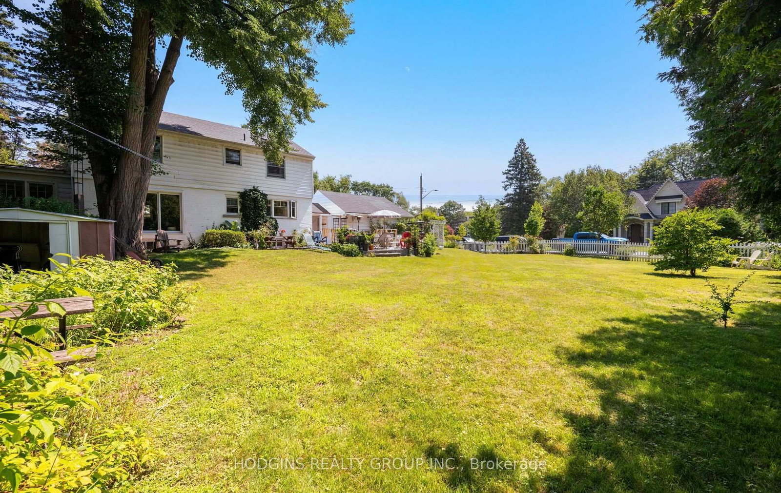 1558 Broadmoor Avenue • Mississauga, ON photo 38