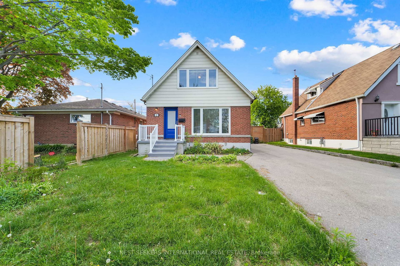 42 Fordwich Crescent • Toronto, ON photo 1