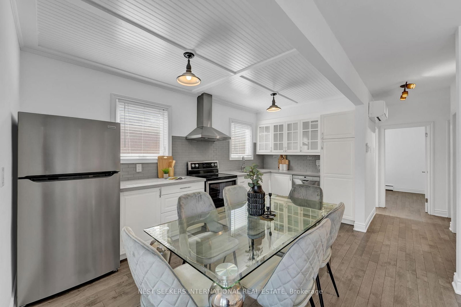 42 Fordwich Crescent • Toronto, ON photo 11