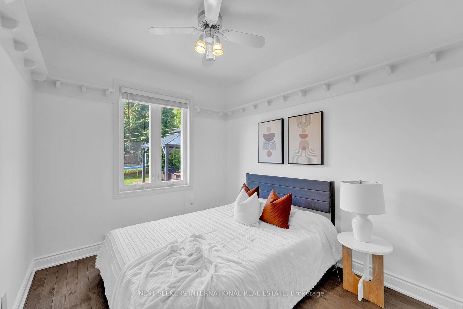 42 Fordwich Crescent • Toronto, ON photo 16