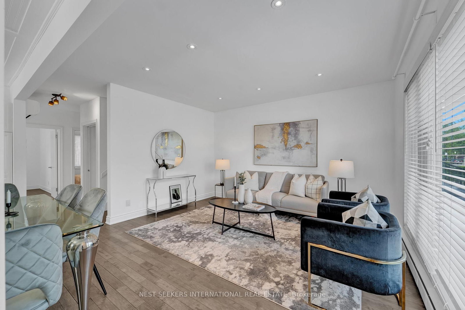 42 Fordwich Crescent • Toronto, ON photo 7