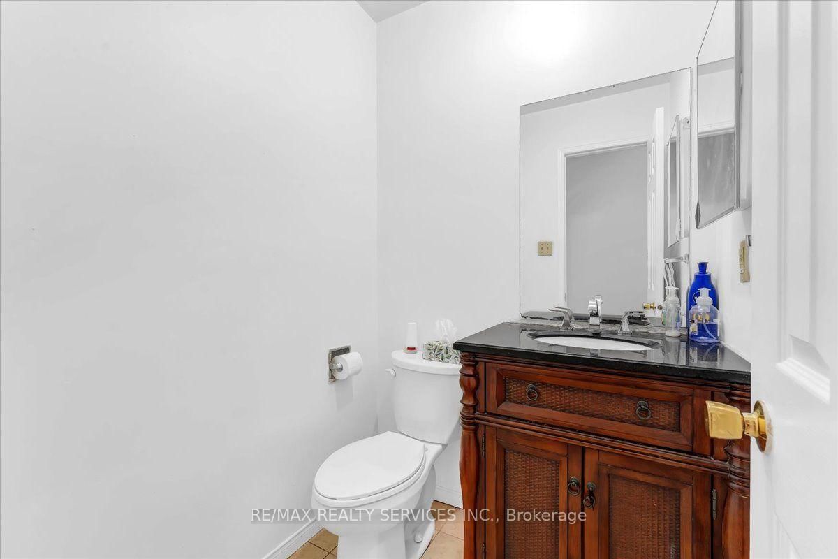162 Major William Sharpe Drive • Brampton, ON photo 13