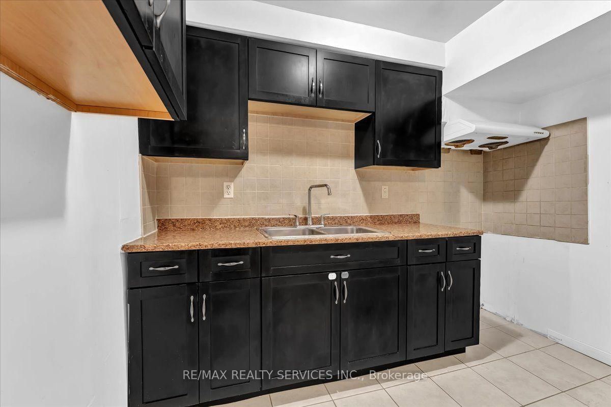 162 Major William Sharpe Drive • Brampton, ON photo 29