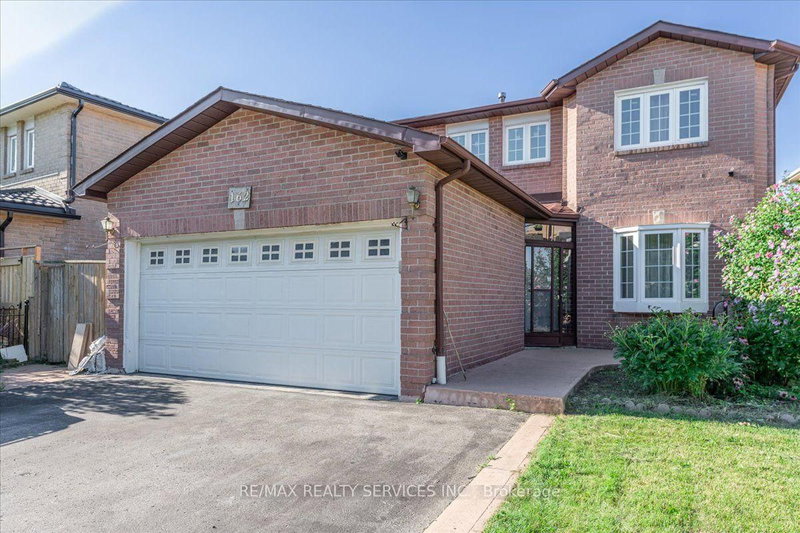 162 Major William Sharpe Drive