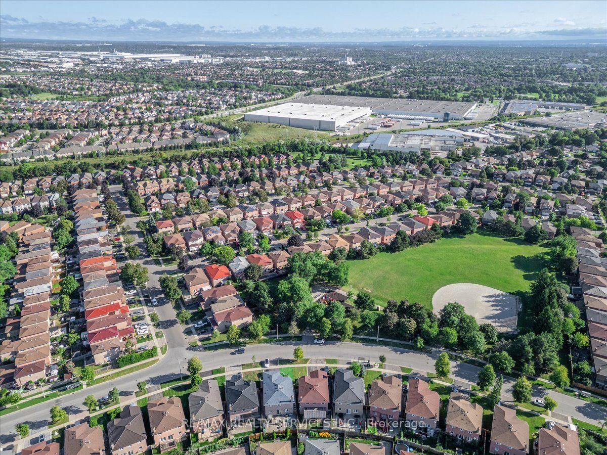 162 Major William Sharpe Drive • Brampton, ON photo 38