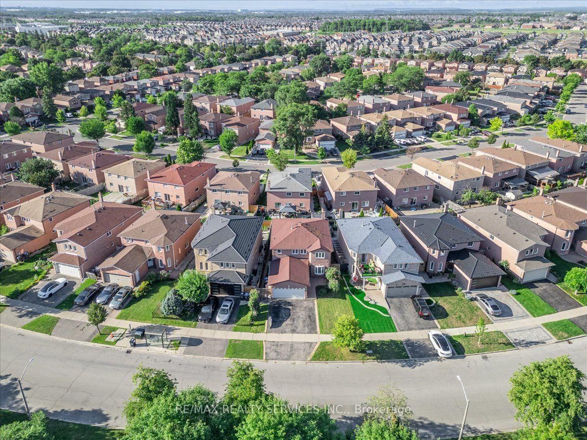 162 Major William Sharpe Drive • Brampton, ON photo 39