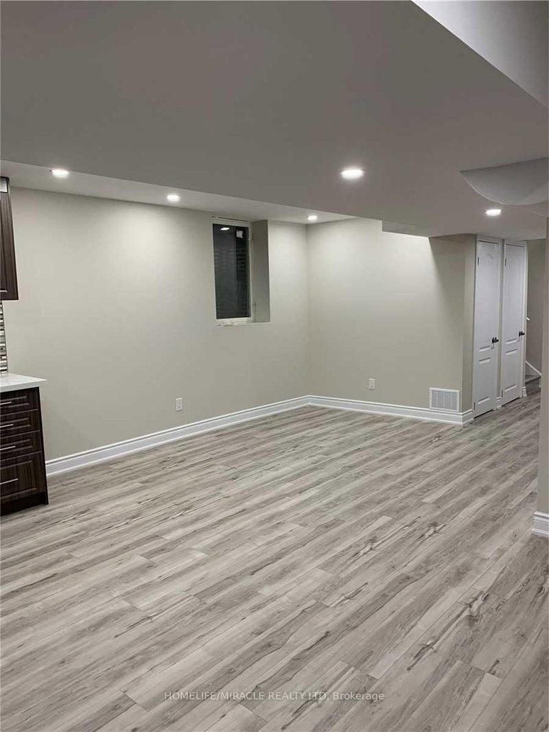 210 Bellchase Trail
