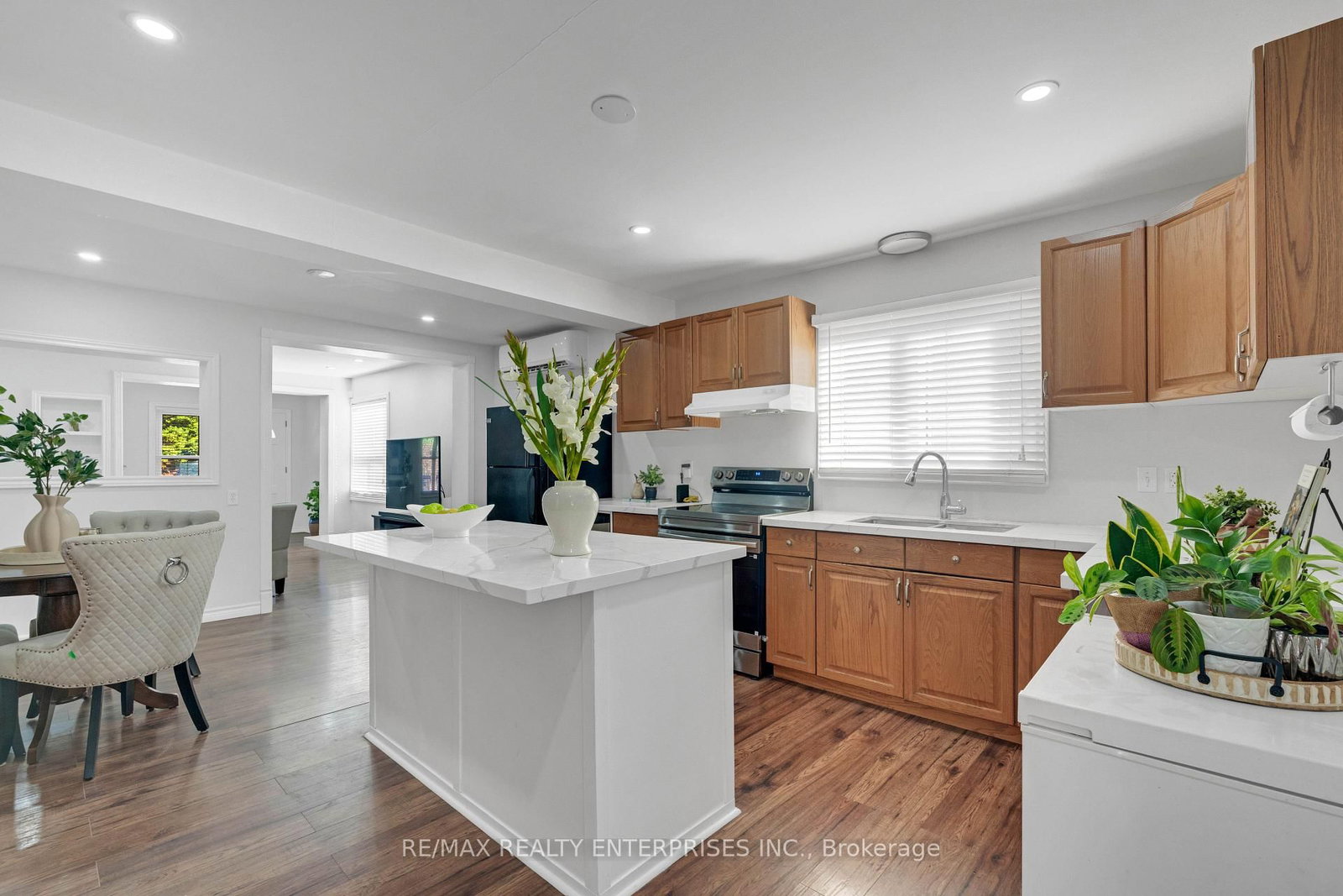 161 Angelene Street • Mississauga, ON photo 10