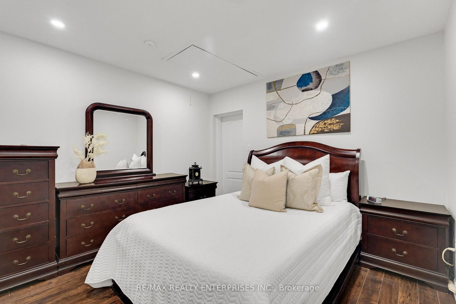 161 Angelene Street • Mississauga, ON photo 11
