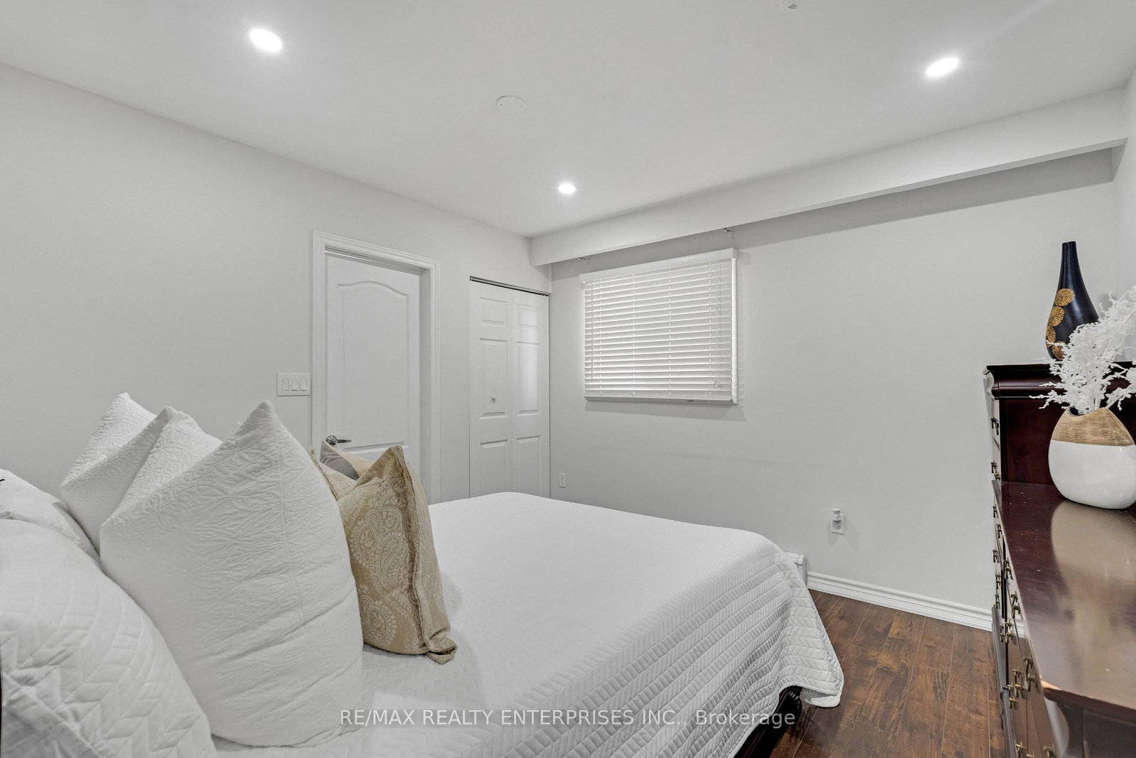 161 Angelene Street • Mississauga, ON photo 12