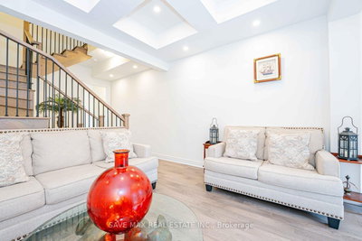 1320 Anthonia Trail • Oakville, ON photo 9